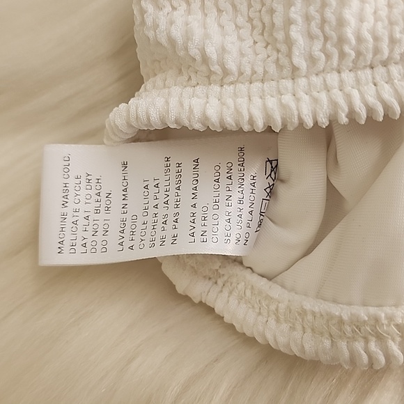 GOOD AMERICAN One Shoulder Always Fits Bikini Top in Ivory Size 00/0 (NWT) - Picture 9 of 13